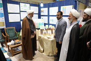 گزارش تصویری بازدید حجت الاسلام والمسلمین دکتر برنجکار و حجت الاسلام و المسلمین دکتر سبحانی از نمایشگاه کتاب و حضور در غرفه پژوهشکده معارف اهل بیت علیهم السلام و پژوهشکده امامت