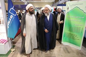 گزارش تصویری بازدید حجت الاسلام والمسلمین دکتر برنجکار و حجت الاسلام و المسلمین دکتر سبحانی از نمایشگاه کتاب و حضور در غرفه پژوهشکده معارف اهل بیت علیهم السلام و پژوهشکده امامت