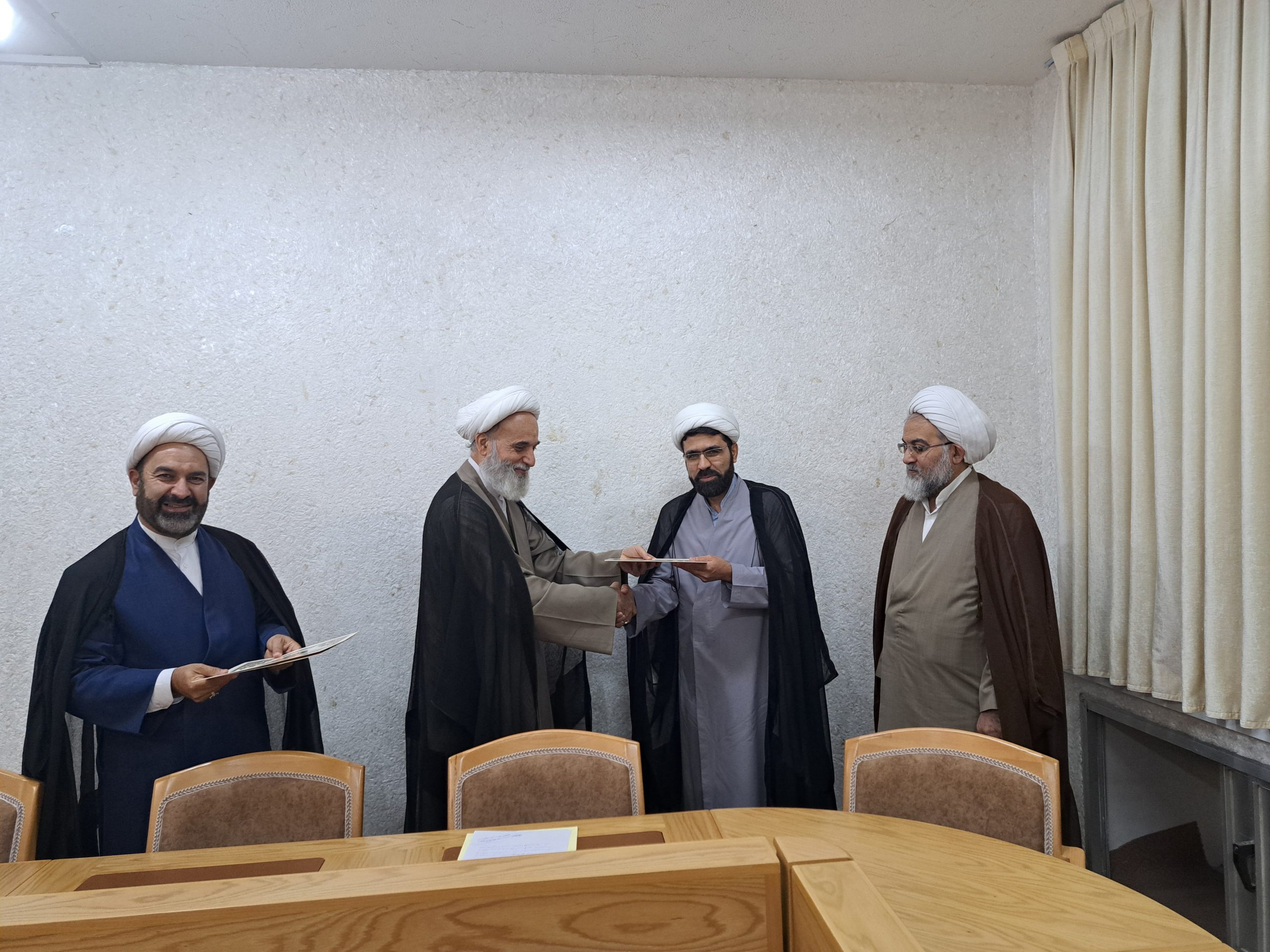 آیین تودیع و معارفه معاونت آموزش مرکز تخصصی معارف اهل بیت علیهم السلام برگزار گردید