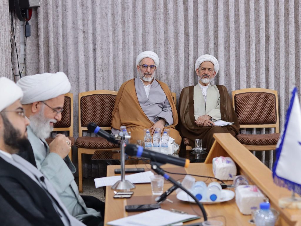 مدرسه بهاره بازخوانی آموزه وحیانی بِينُونَتْ