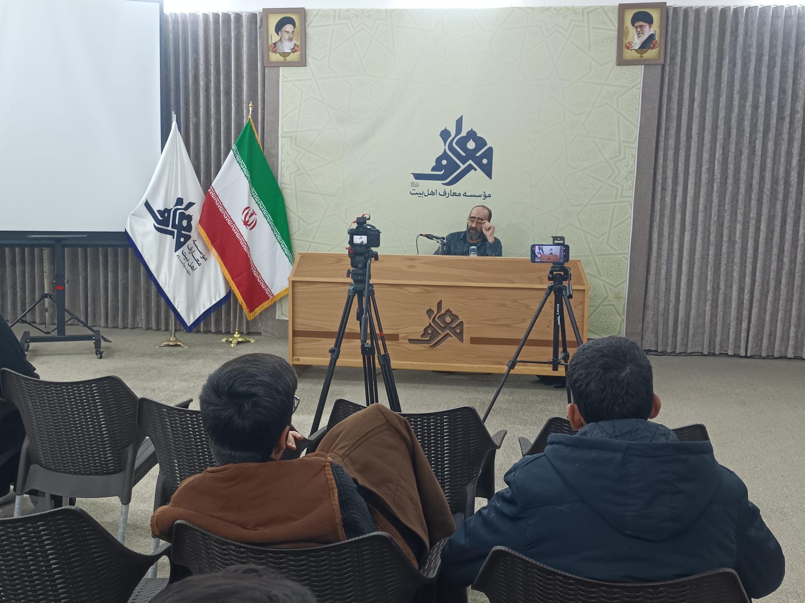 سومین نشست تخصصی تصوف‌پژوهی با محوریت «رویکرد حدیثی متصوفه و کتاب قوت‌القلوب» برگزار شد